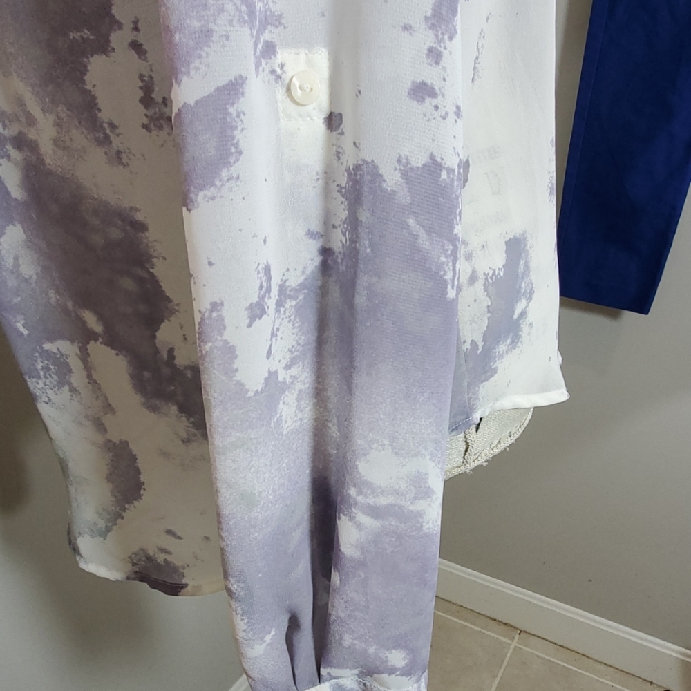 Decree blouse size small - Picture 6 of 6